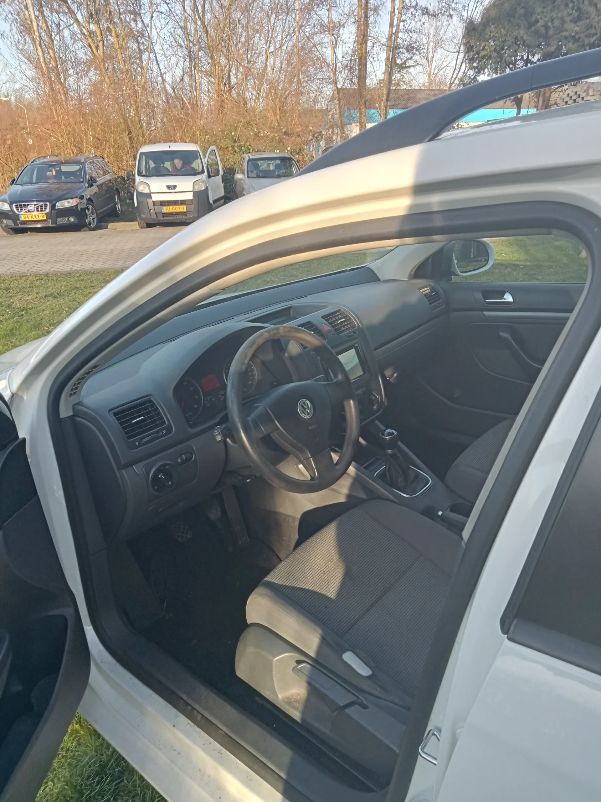 VOLKSWAGEN GOLF - Image 3